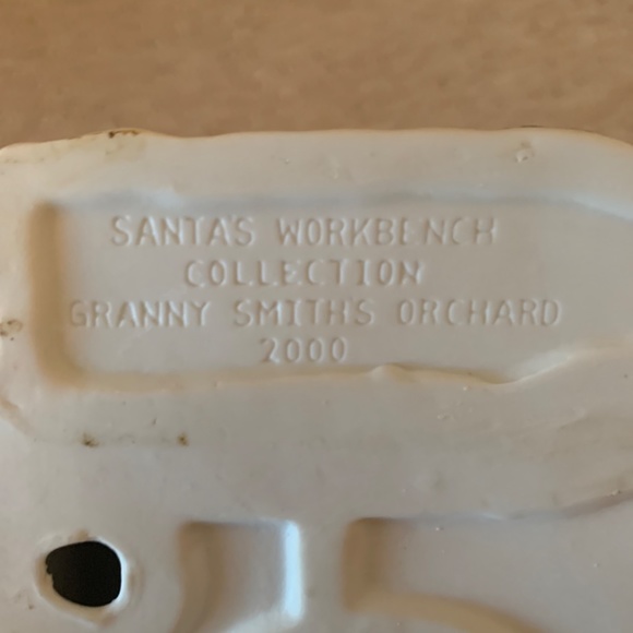 Santa’s Workbench Collection 2000 Granny Smiths Orchard - Picture 5 of 5